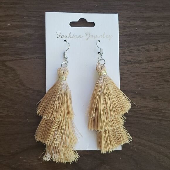 Boho Tassle Earrings Camel - Picture 2 of 2